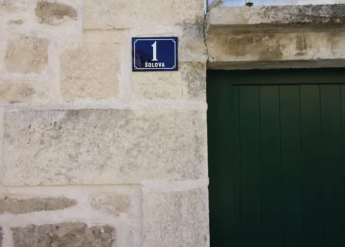 شقة Solo سومارتين